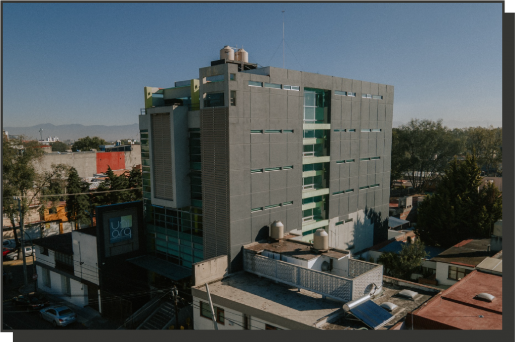UNIARQ, Blog, Edificio de la universidad Uniarq desde una vista panorámic